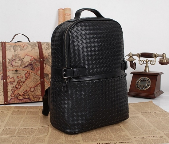 LEATHER BACKPACK
